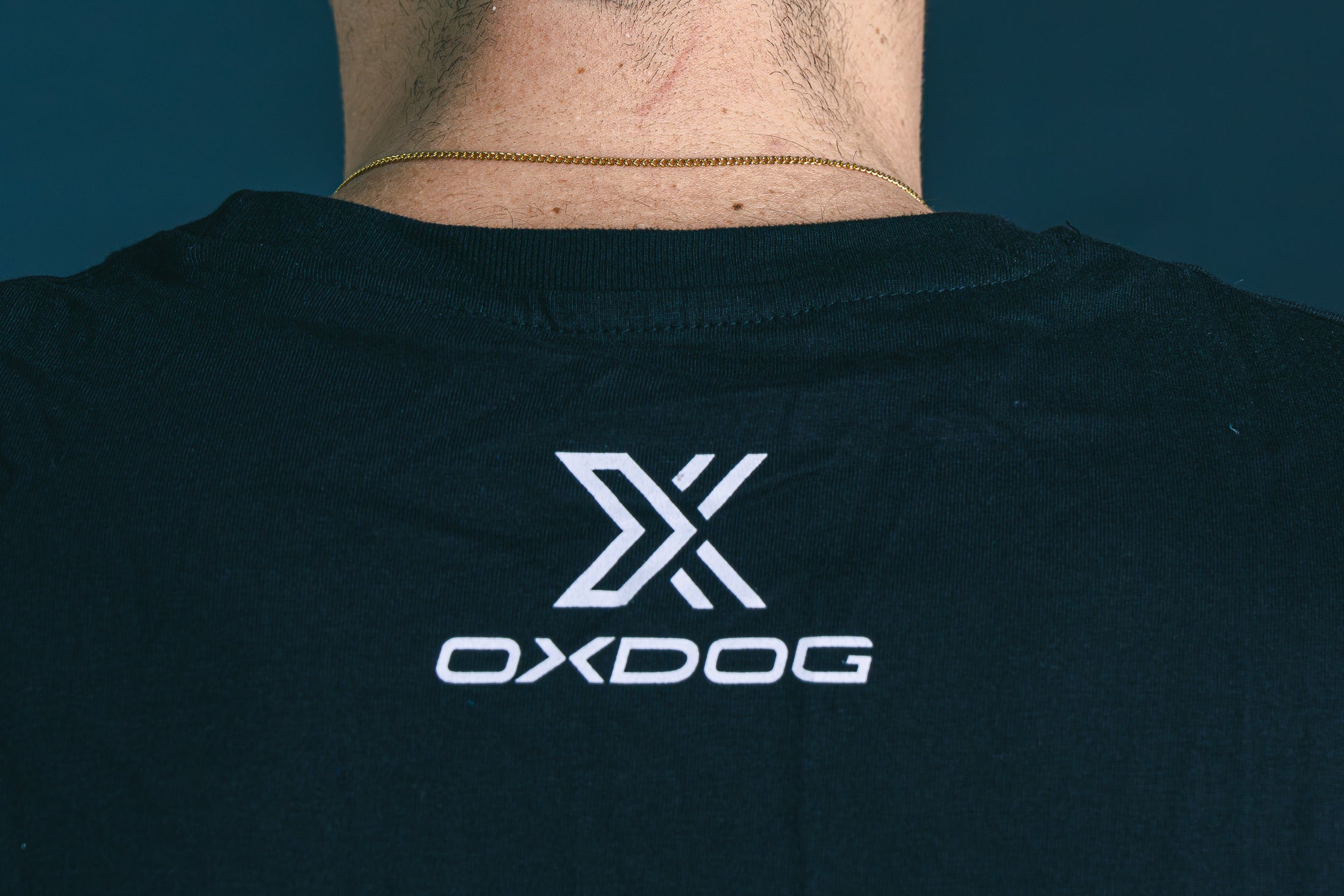 DETALLE EN EL CUELLO